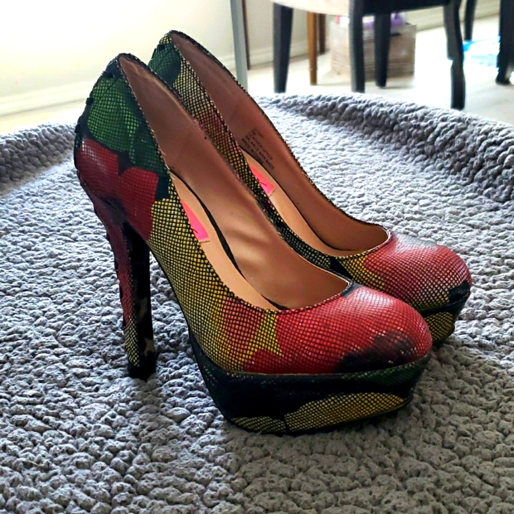 Betsey Johnson Ditan Floral Corset Fishnet Heels Size 6M